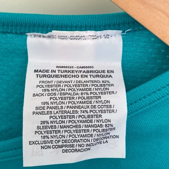 Women’s Nike Aqua Short Sleeve Dri Fit Shirt - Picture 9 of 11